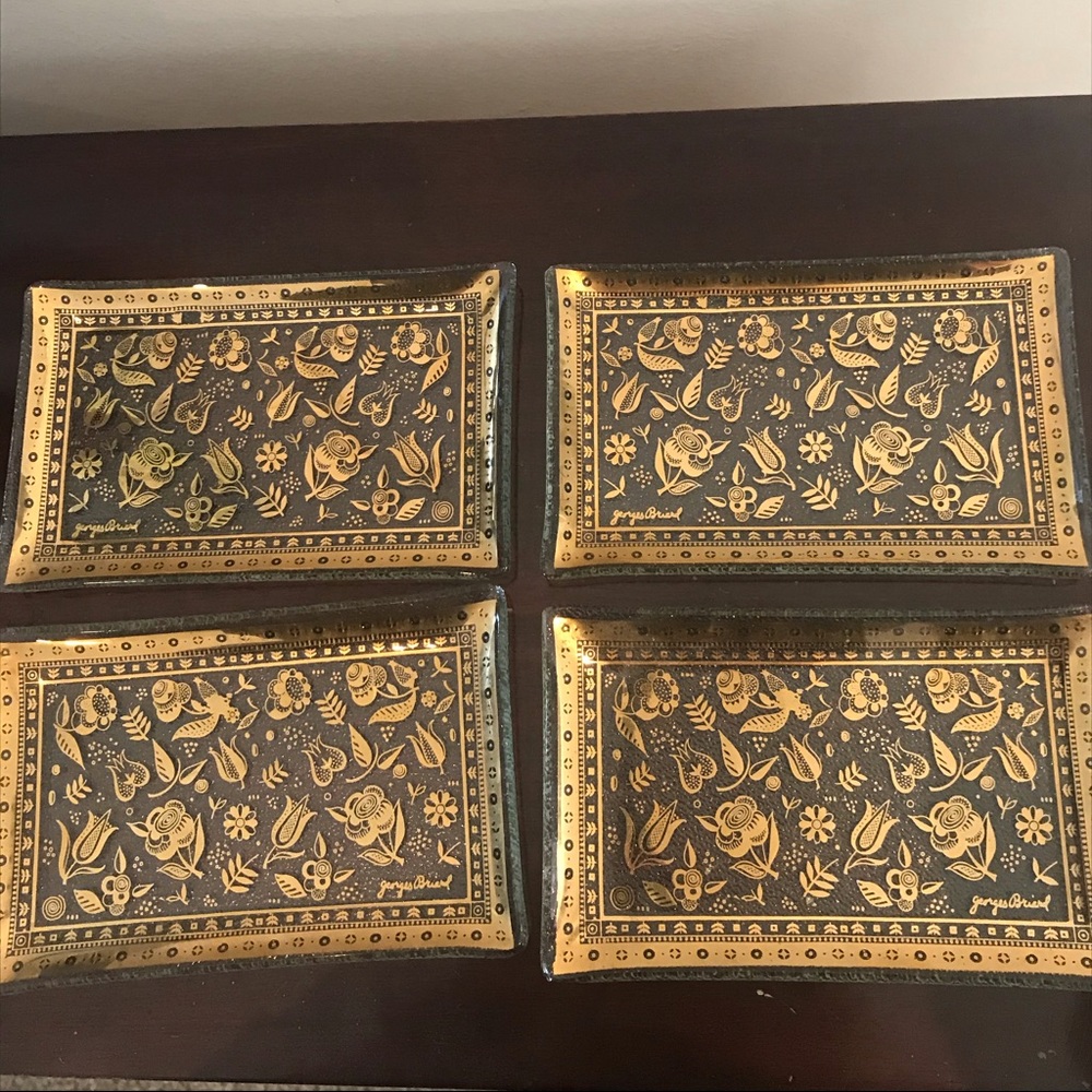 Georges Briard Glass Tray Set